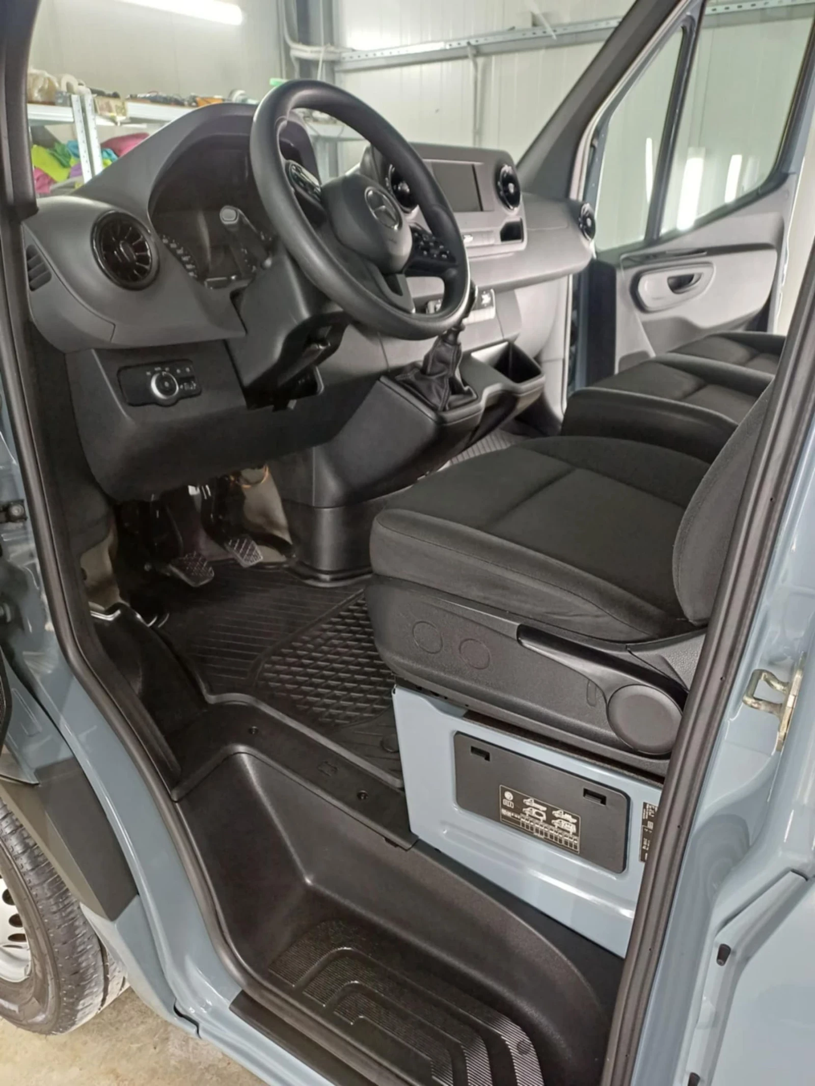 Mercedes-Benz Sprinter Наличен в България  - изображение 10