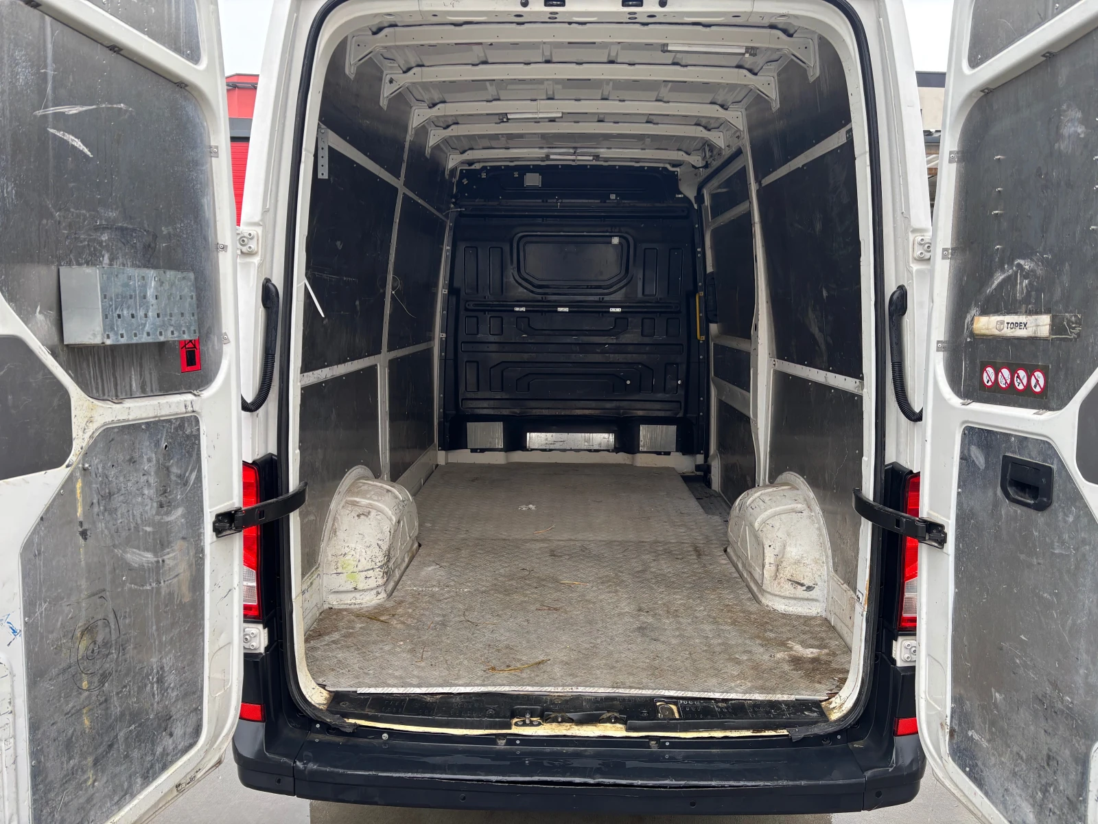 VW Crafter Автомат 2.0 177кс - изображение 10