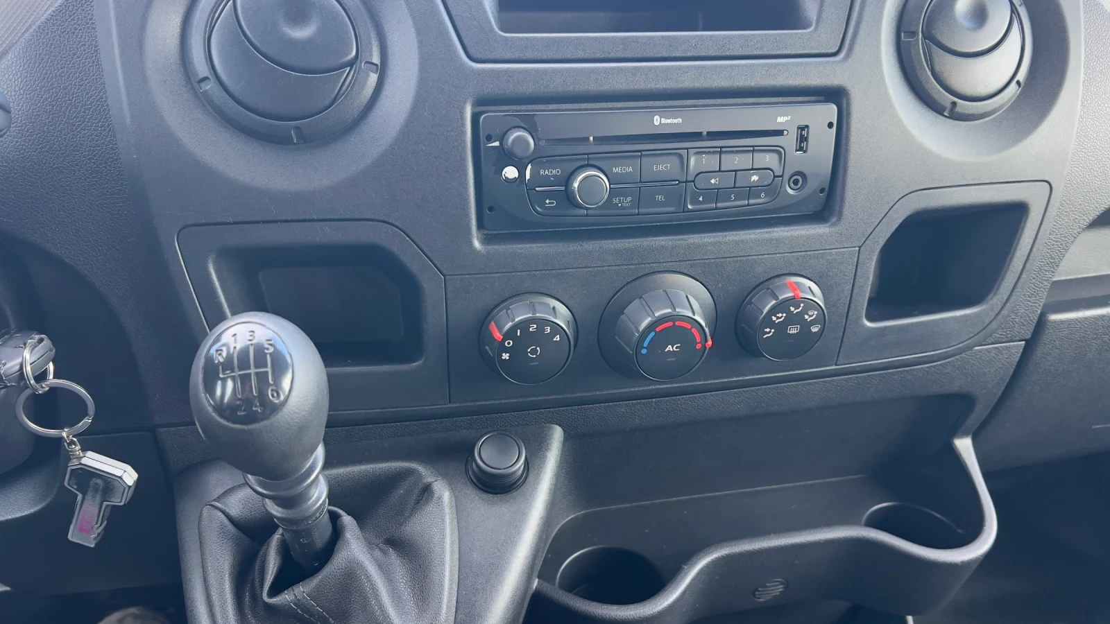 Renault Master 2.3 125 коня 9 места Макси, снимка 10 - Бусове и автобуси - 54568329
