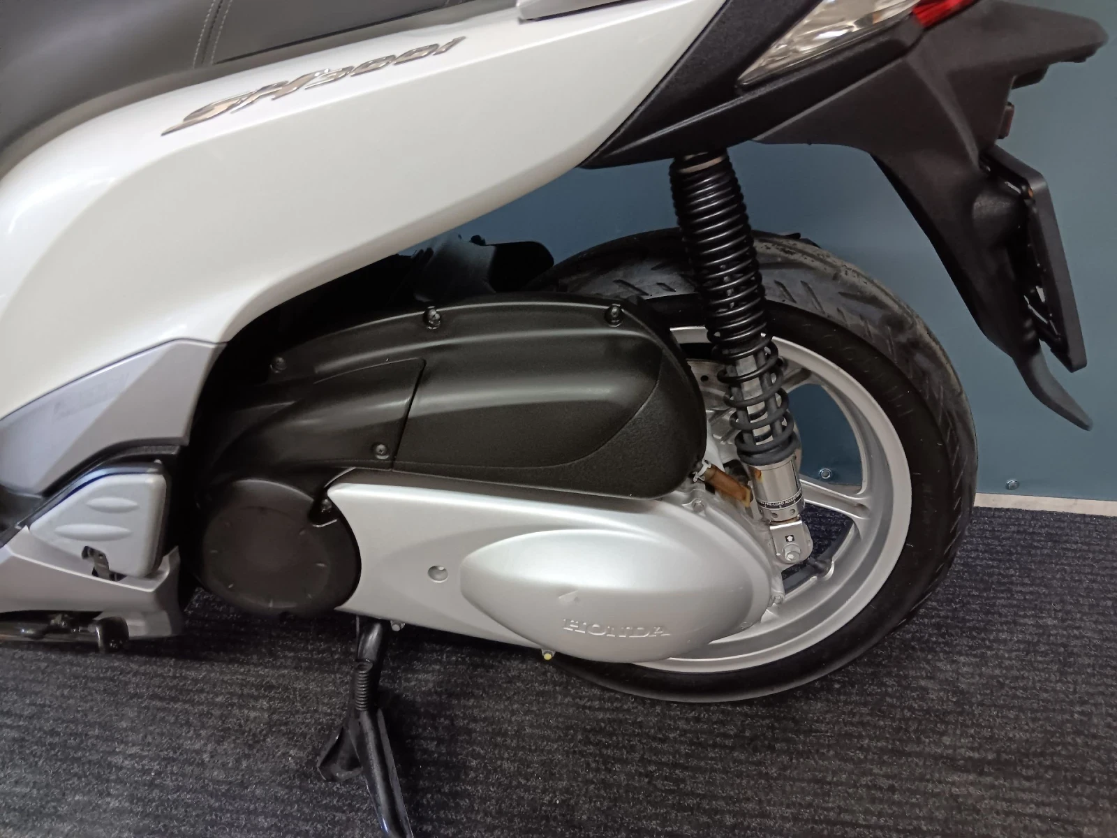 Honda Sh 300i - изображение 10