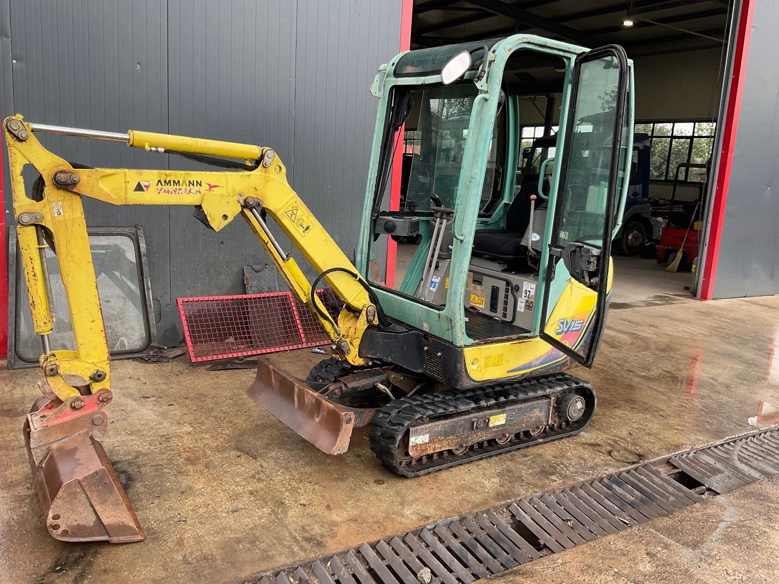 Багер Yanmar SV15 Бързосменник  2 кофи нов внос от Германия 