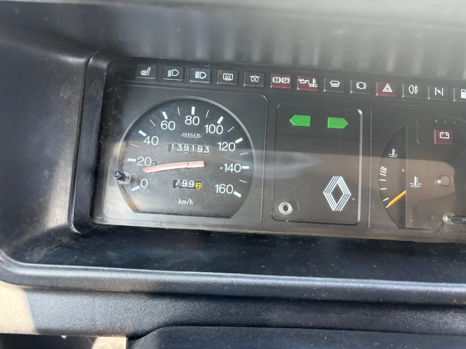 Кемпер Renault Trafic - изображение 10