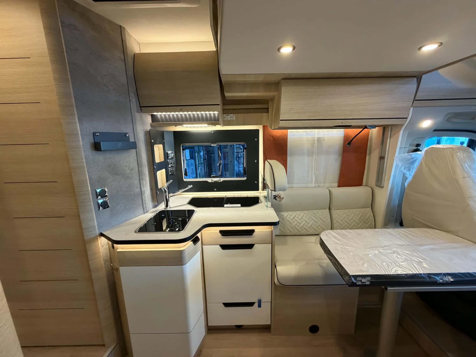 Кемпер Rapido 696F 2027 AT8 Optimum Line LifePo4 Solar , снимка 6 - Каравани и кемпери - 56155466