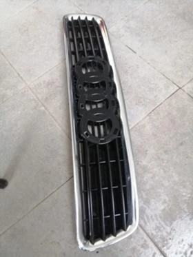 Оригинална решетка за Ауди А4 1999-2001г....8D0853651R, снимка 3
