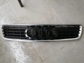 Оригинална решетка за Ауди А4 1999-2001г....8D0853651R, снимка 1