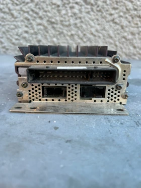 радио усилвател 4F0035223A AUDI  BOSE , снимка 2