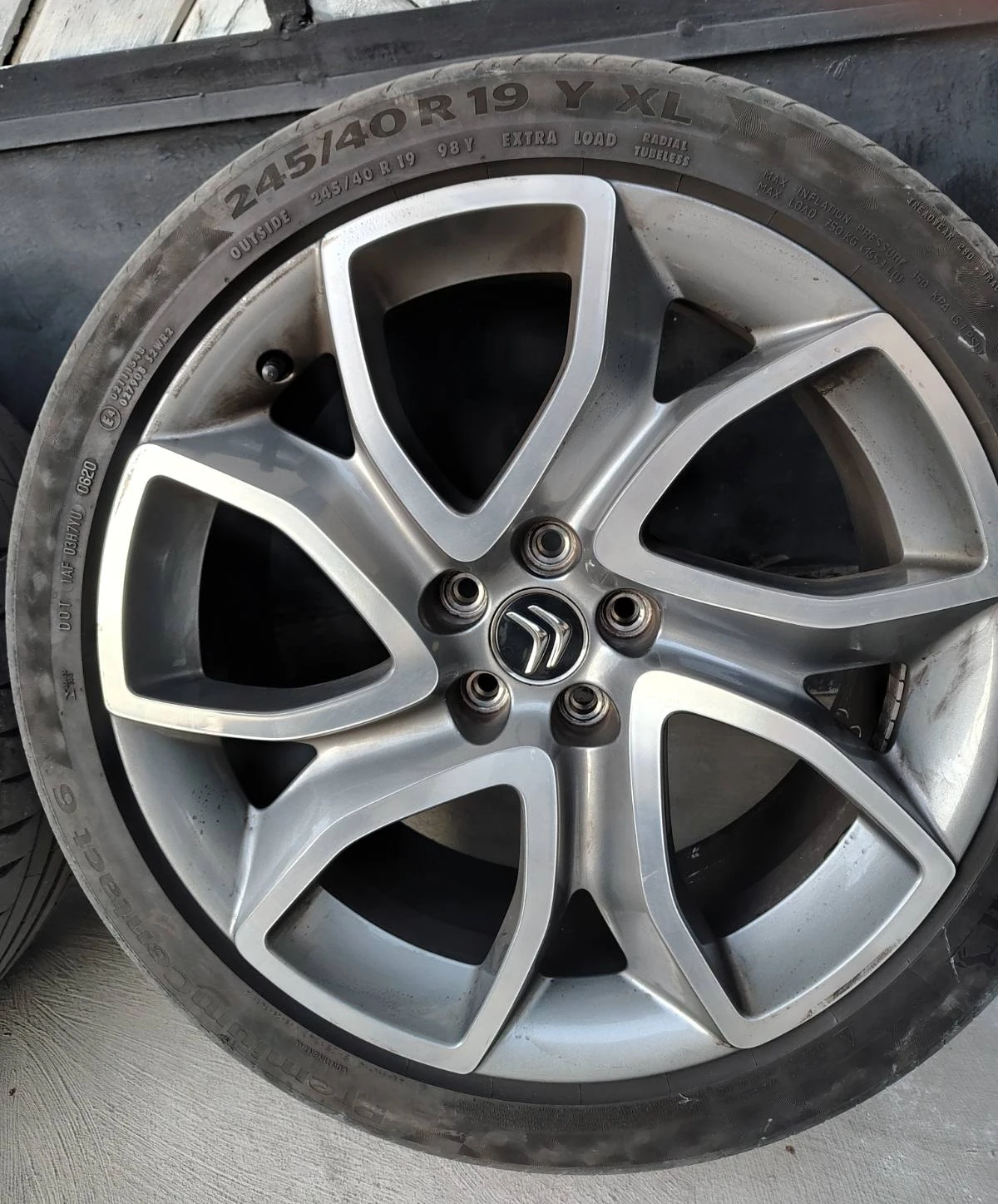 Гуми с джанти Continental 245/40R19, снимка 4 - Гуми и джанти - 54318521