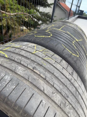      275/45R21