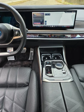 BMW i7 xDrive60, 4x4, HUD, Theater, 360, Massage, снимка 13