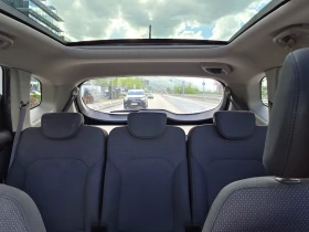 Kia Carens, снимка 12