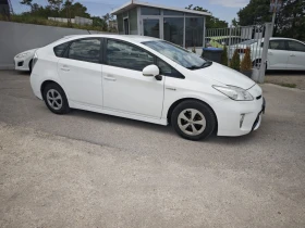     Toyota Prius HYBRID* 3 . * 
