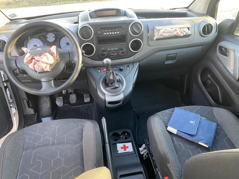 Peugeot Partner Teppe 1.6 BLUE HDI, снимка 9 - Автомобили и джипове - 43251092