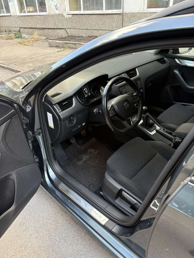 Skoda Octavia, снимка 7 - Автомобили и джипове - 52475499