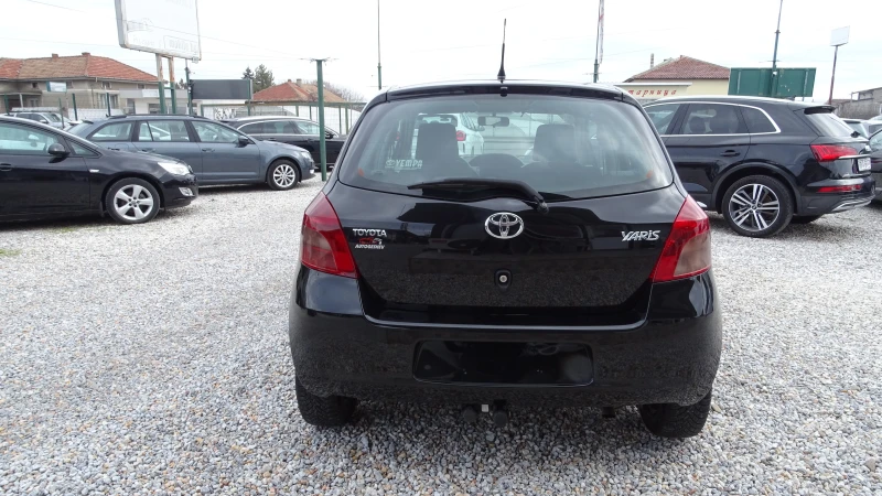 Toyota Yaris 1.4 D4D, снимка 4 - Автомобили и джипове - 48481159