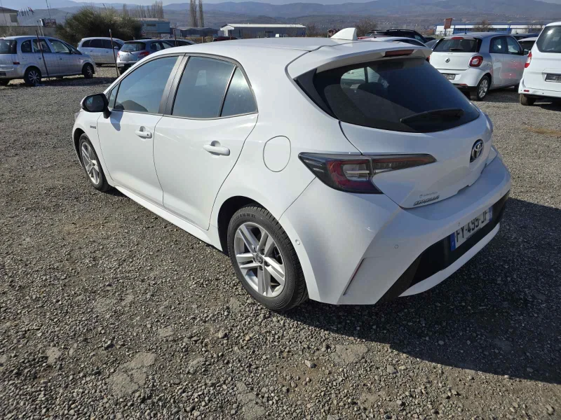 Toyota Corolla 1.8 Hybrid e-CVT, снимка 8 - Автомобили и джипове - 49026609