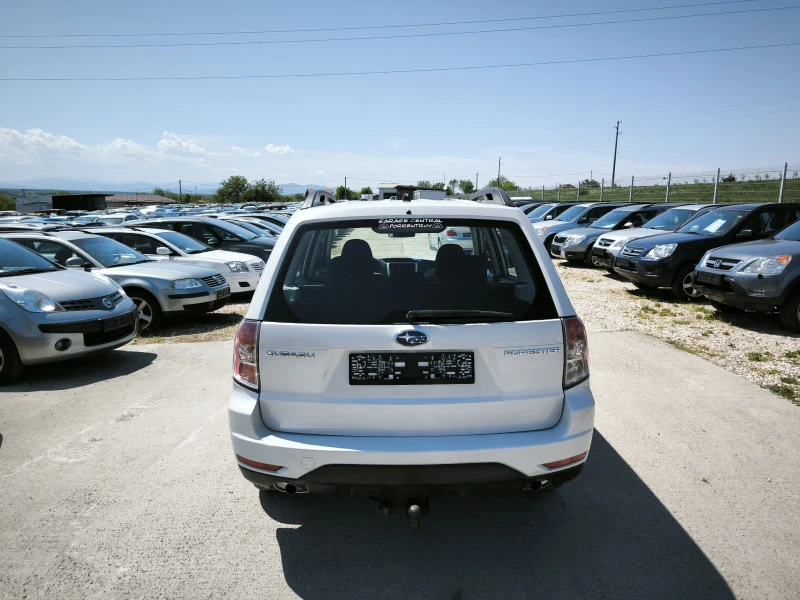 Subaru Forester 2.0i, снимка 5 - Автомобили и джипове - 50159806