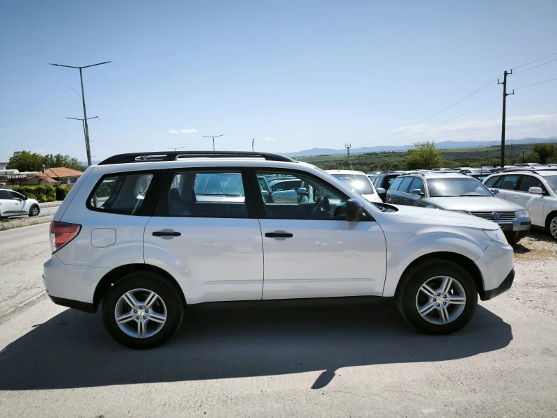 Subaru Forester 2.0i, снимка 4 - Автомобили и джипове - 50159806
