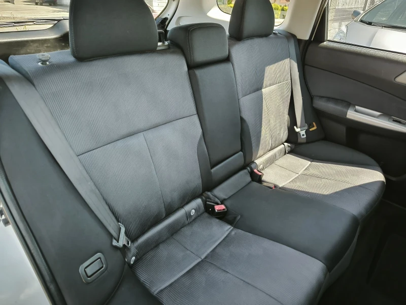 Subaru Forester 2.0i, снимка 11 - Автомобили и джипове - 50159806