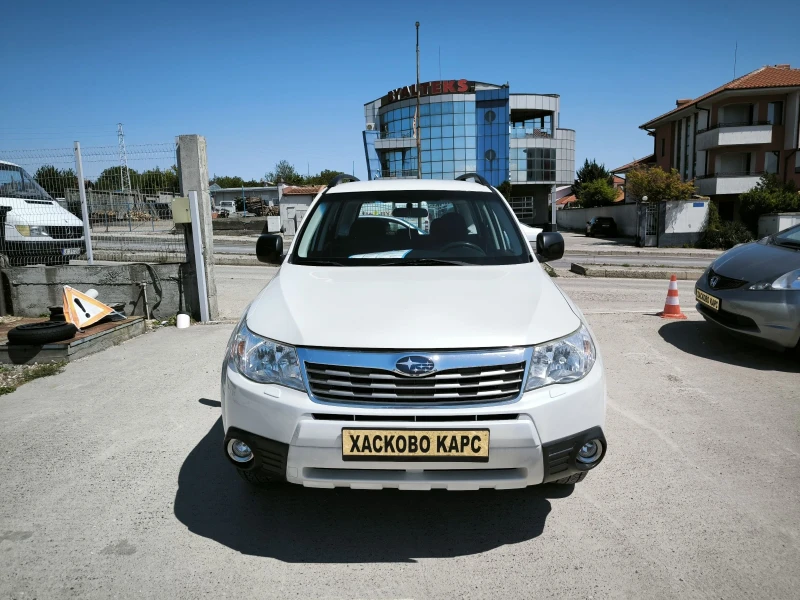 Subaru Forester 2.0i, снимка 2 - Автомобили и джипове - 50159806
