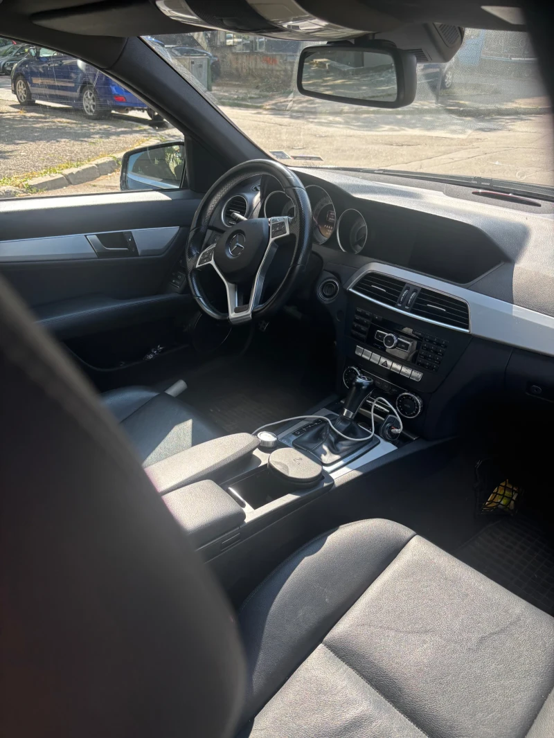 Mercedes-Benz C 250 C250 4matic, снимка 5 - Автомобили и джипове - 51065541