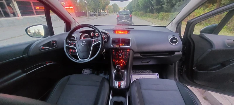 Opel Meriva, снимка 9 - Автомобили и джипове - 51937951