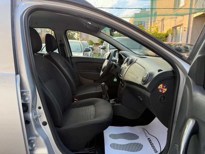 Dacia Logan MCV 0.9TCE ГАЗОВ ИНЖЕКЦИОН NAVI , снимка 13 - Автомобили и джипове - 52124875