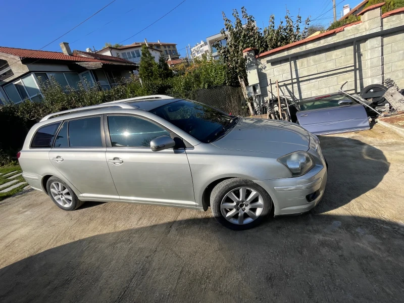 Toyota Avensis 2.0 D4D, снимка 4 - Автомобили и джипове - 52422126