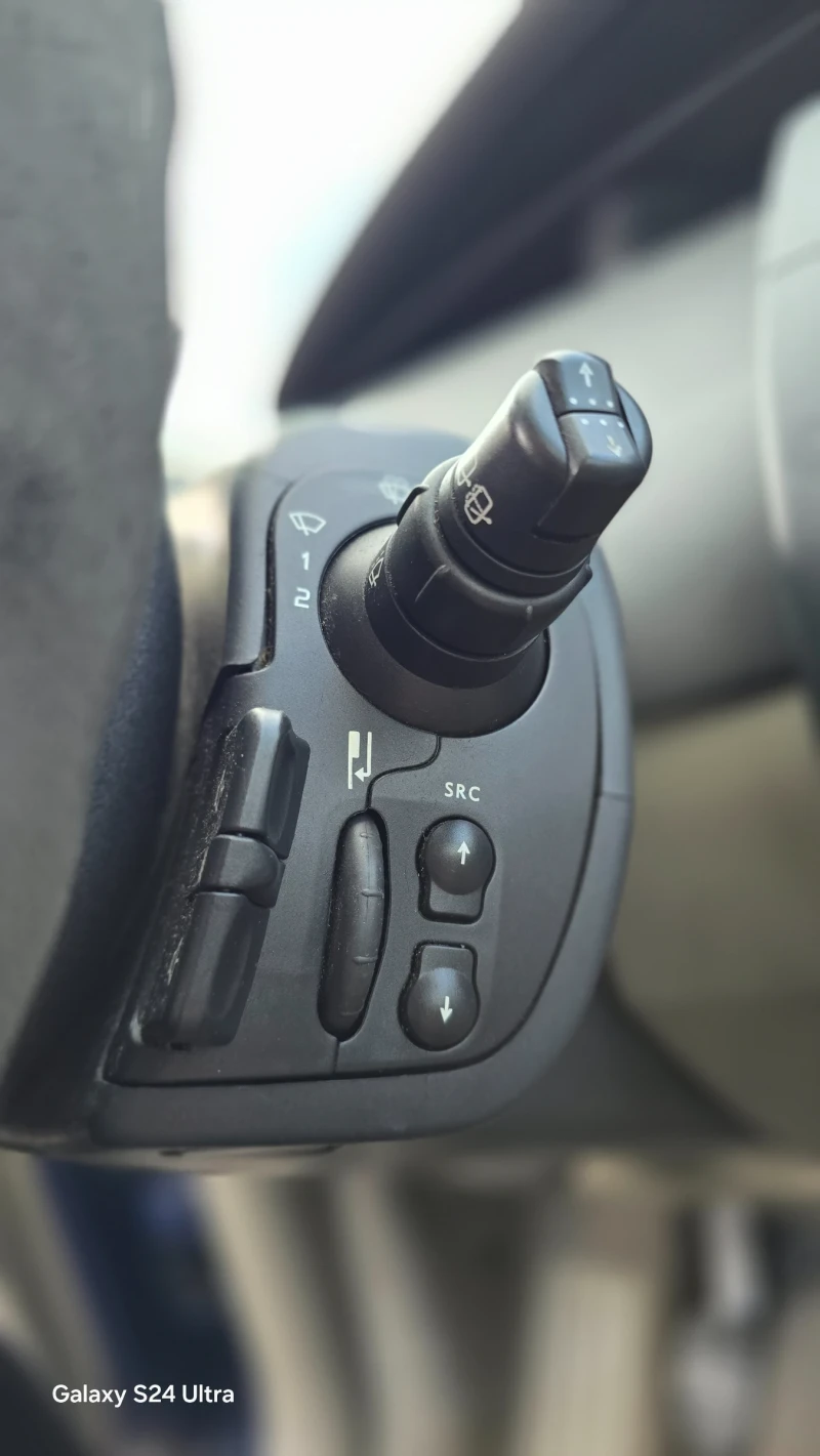 Renault Scenic 1.9tdi , снимка 7 - Автомобили и джипове - 52528218