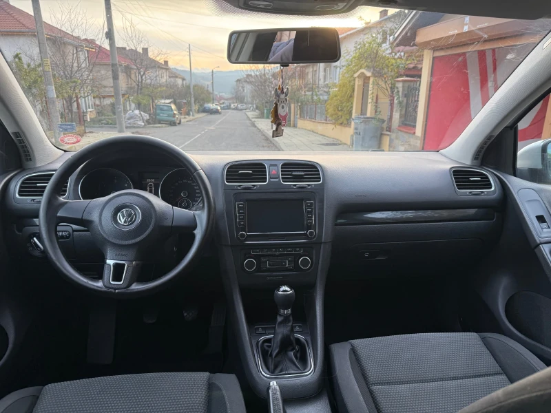 VW Golf 1.6TDI BlueMotion Comfortline, снимка 10 - Автомобили и джипове - 52630066