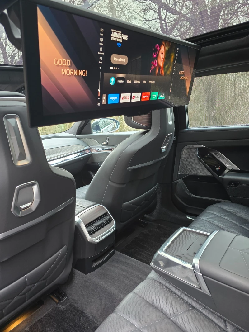 BMW i7 xDrive60, 4x4, HUD, Theater, 360, снимка 14 - Автомобили и джипове - 53176696