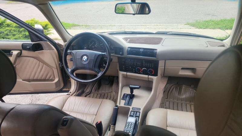 BMW 525  С РЕГИСТРАЦИЯ & АВТО КРЕДИТ , снимка 4 - Автомобили и джипове - 53394047