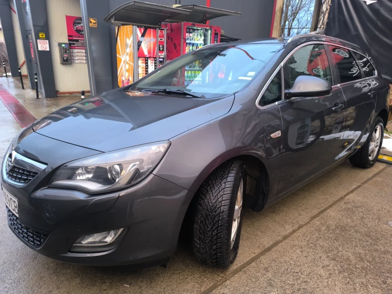 Opel Astra 2.0 cdti, снимка 2 - Автомобили и джипове - 53396187