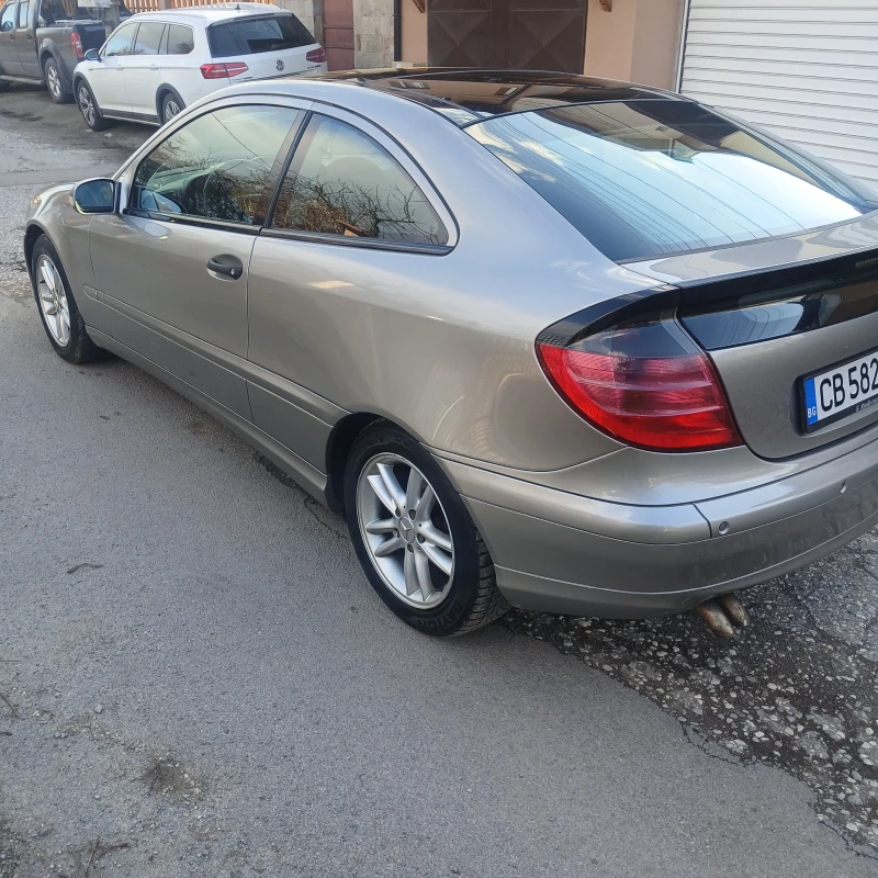 Mercedes-Benz C 220 АВТОМАТИК , снимка 3 - Автомобили и джипове - 53474577