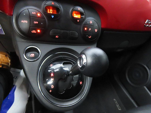 Fiat 500 Coupe 1.4 Lounge, снимка 13 - Автомобили и джипове - 47422859