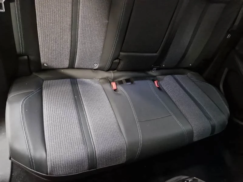 Peugeot 3008 1.6 Allure, снимка 13 - Автомобили и джипове - 53998282