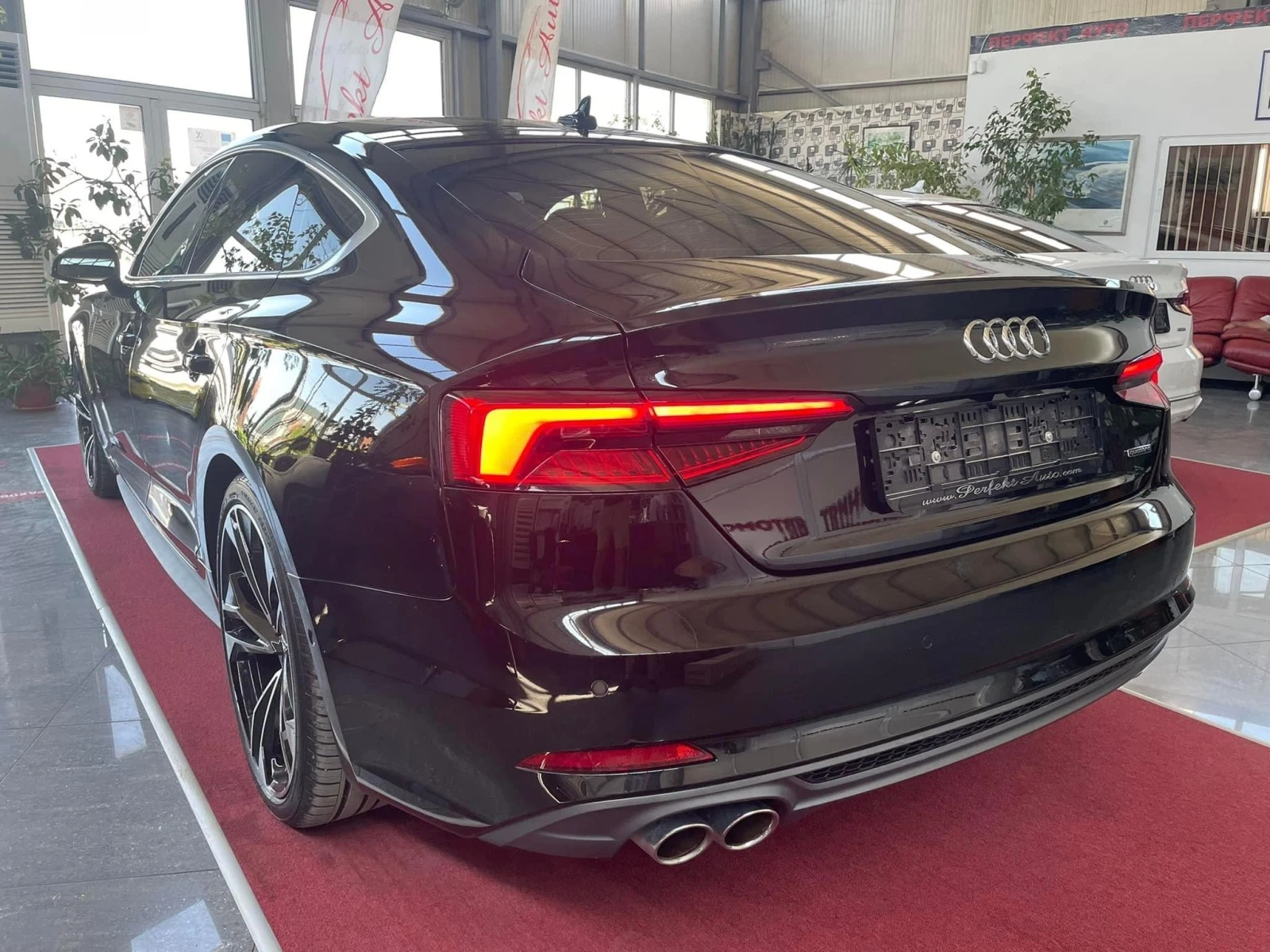 Audi A5 3.0 TDI * QUATTRO* S LINE* BANG & OLUFSEN L* HEAD  - изображение 5