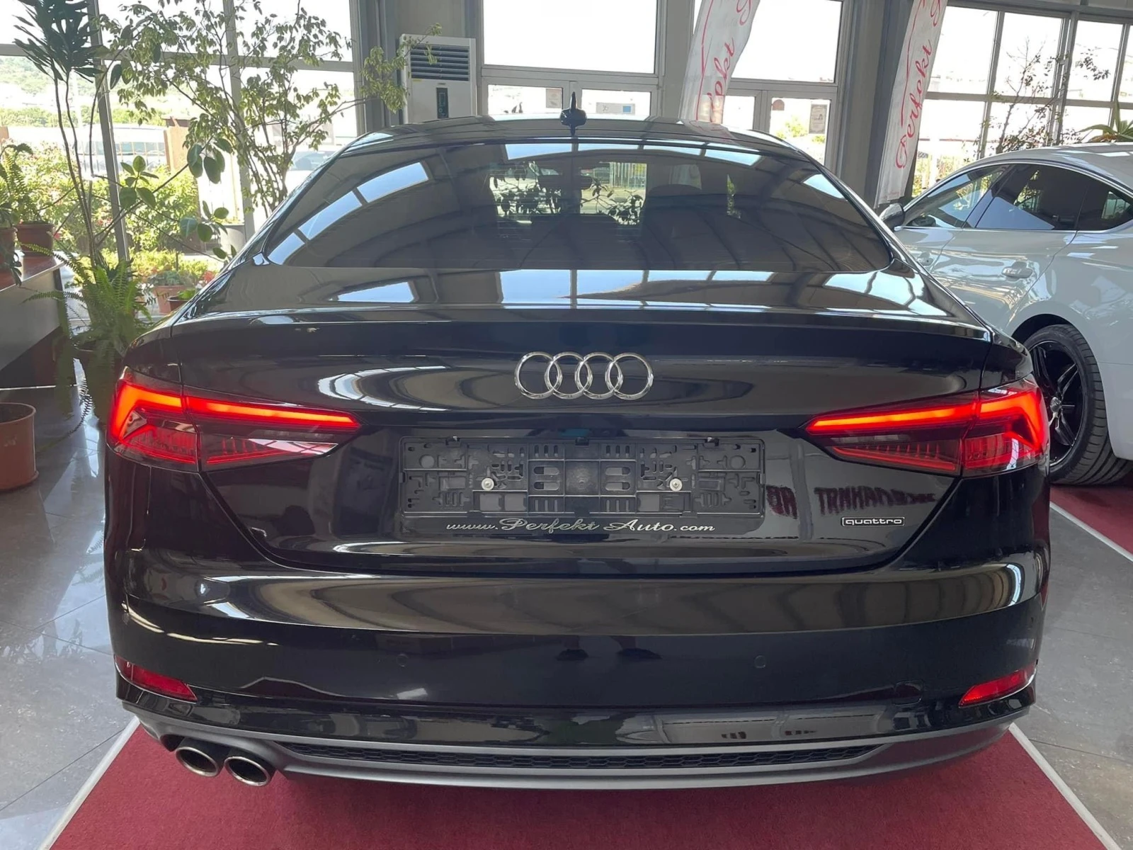 Audi A5 3.0 TDI * QUATTRO* S LINE* BANG & OLUFSEN L* HEAD  - изображение 4