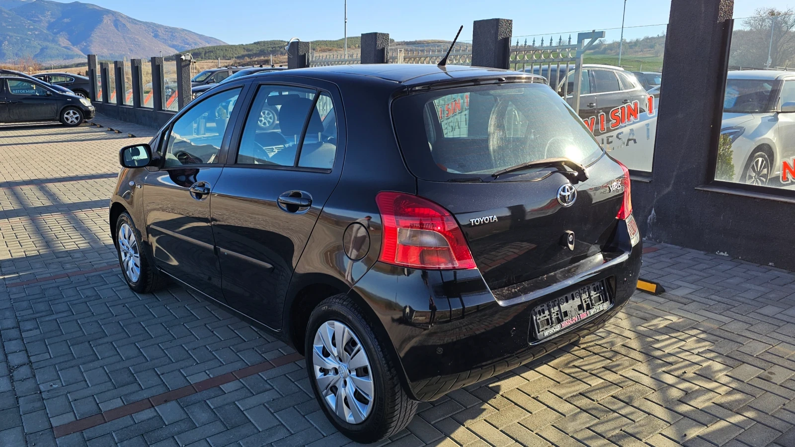Toyota Yaris 1.4-d4d - изображение 4