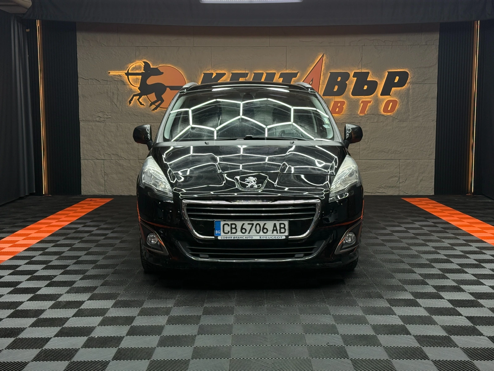 Peugeot 5008 2.0D 163 к.с. Автомат Facelift/ГАРАНЦИЯ/БАРТЕР/, снимка 2 - Автомобили и джипове - 50471686