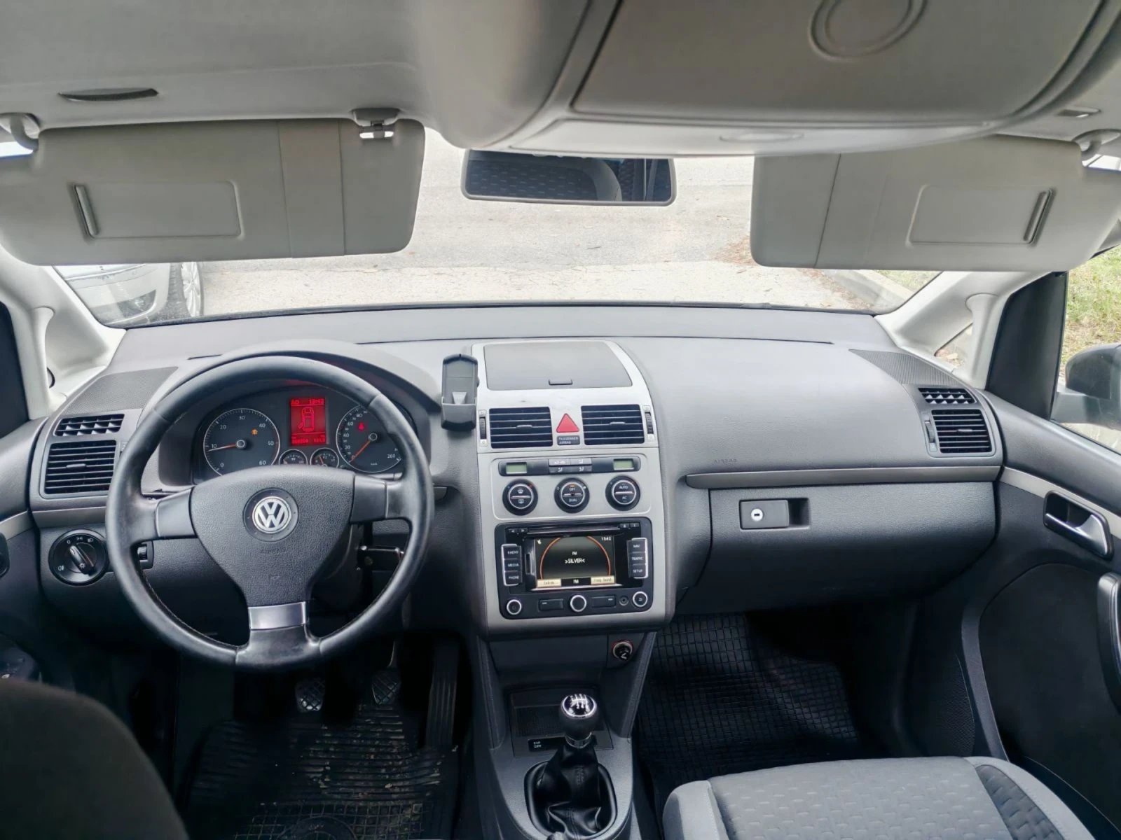 VW Touran 1.9 TDI - 7  | Mobile.bg   11