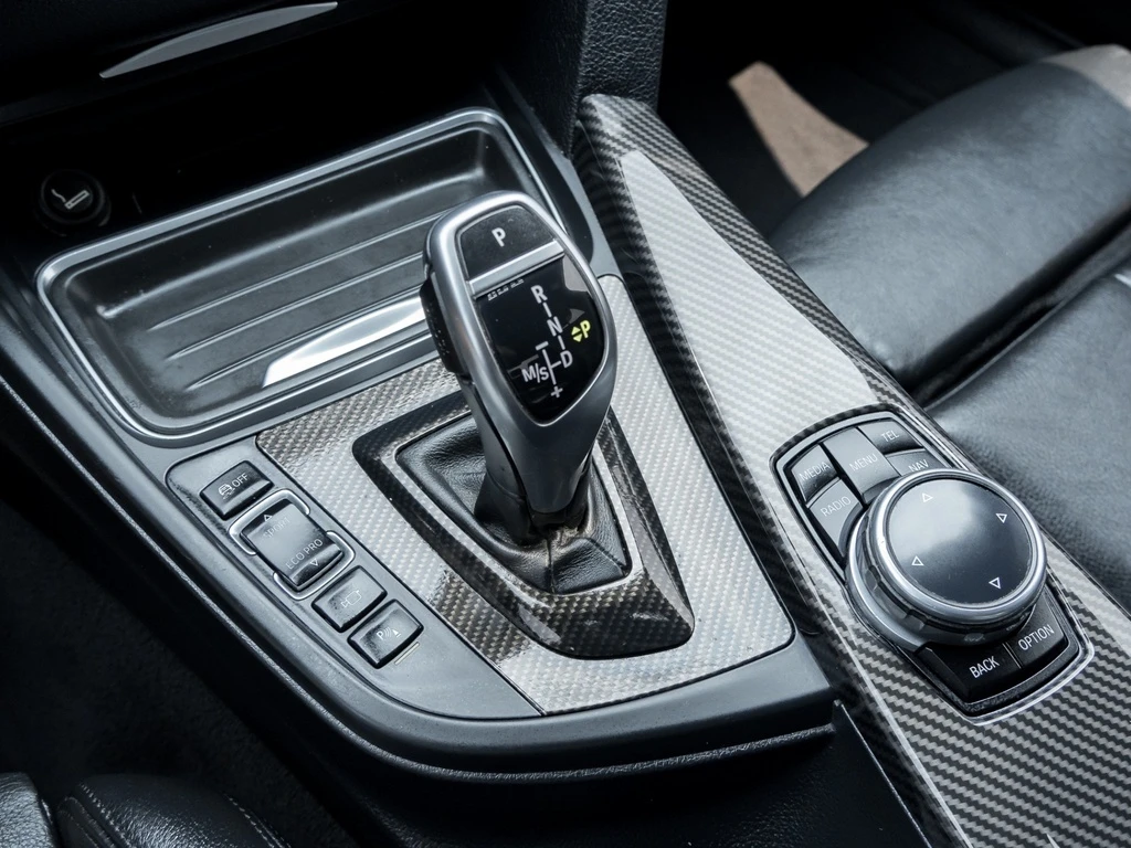 BMW 335 * 335i xDrive MSPORT Package | CLEAN CARFAX | SAFE | Mobile.bg   16