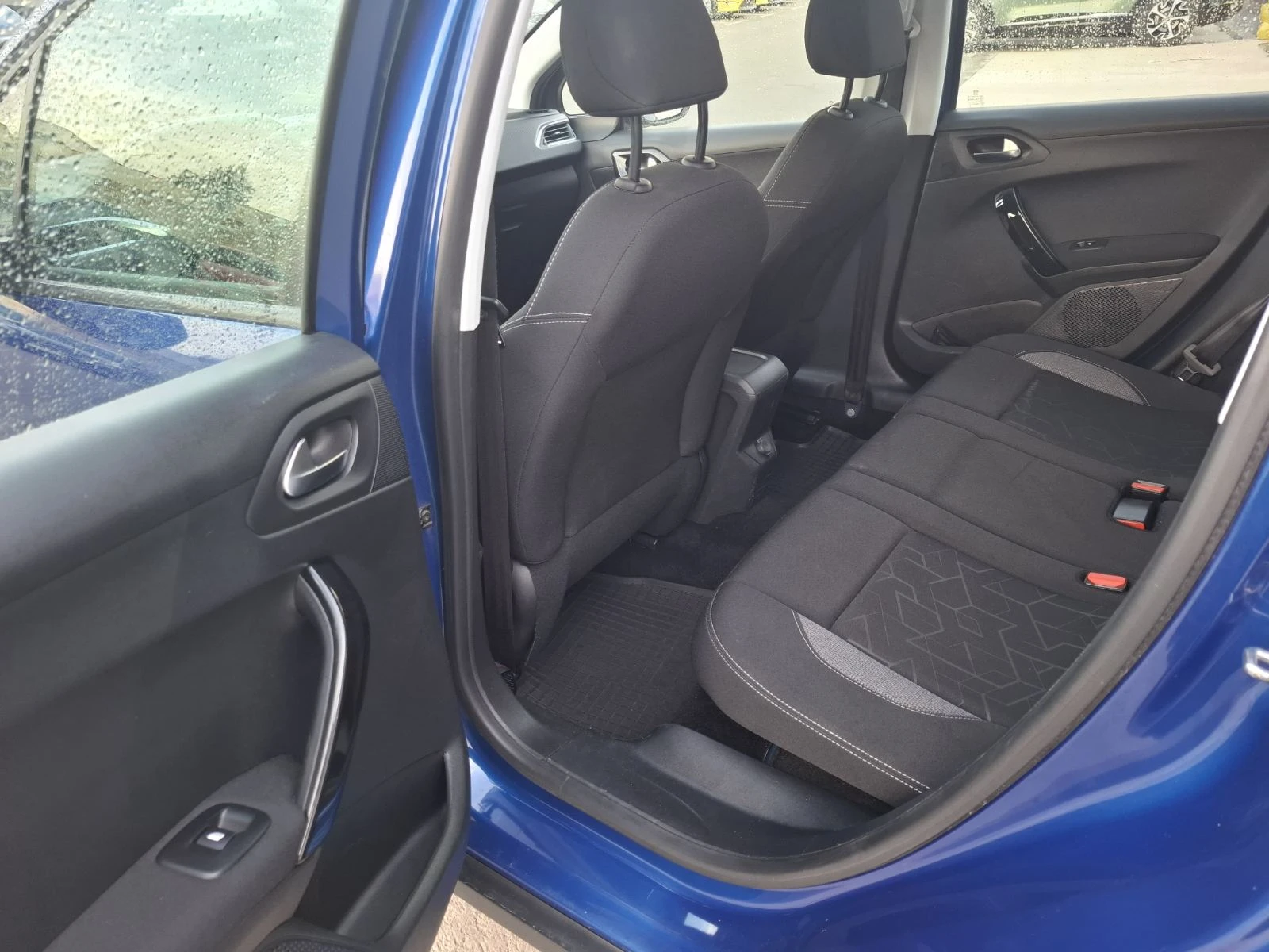 Peugeot 2008 1.2 Active | Mobile.bg   6