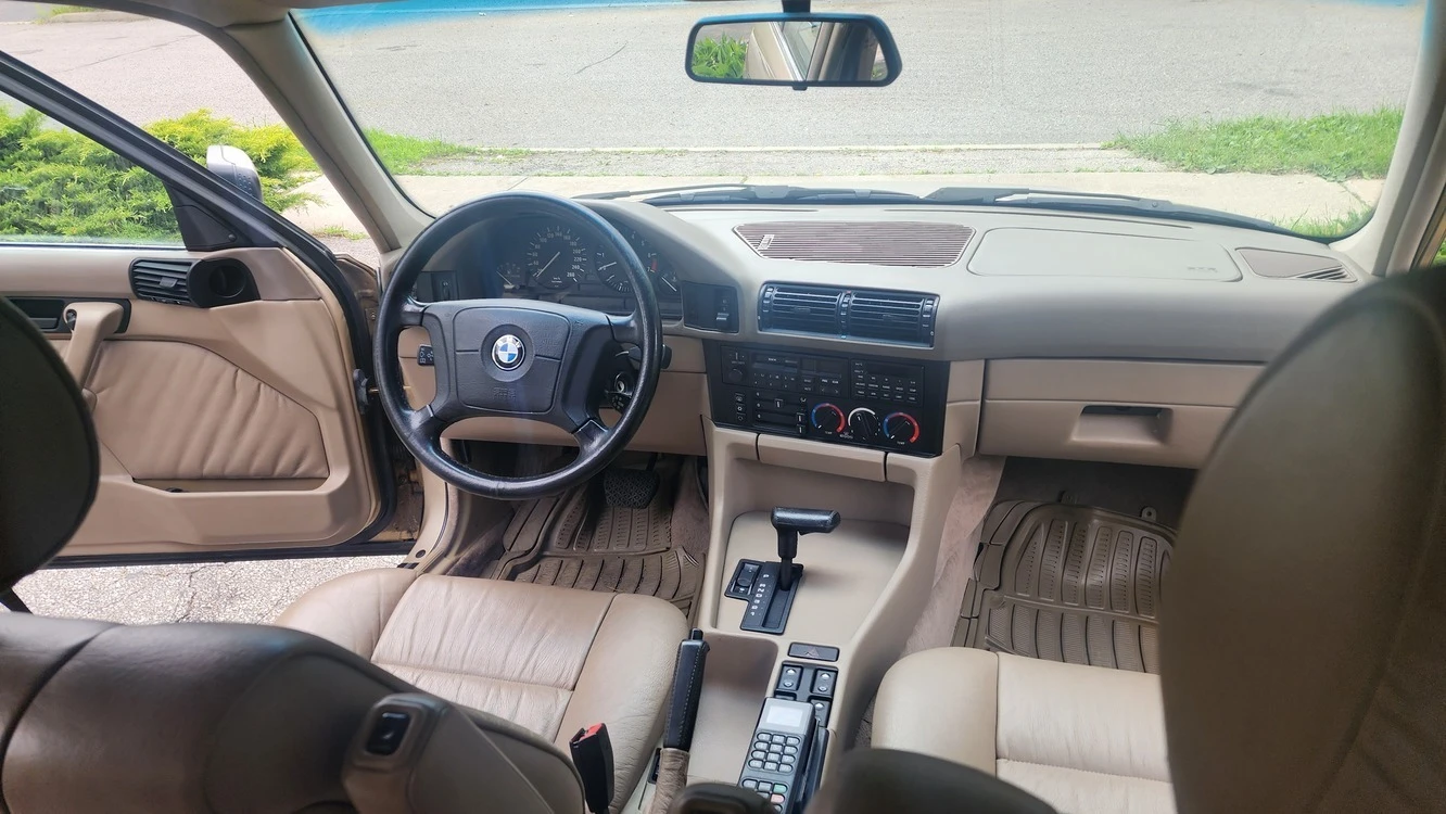 BMW 525  С РЕГИСТРАЦИЯ & АВТО КРЕДИТ  - изображение 4