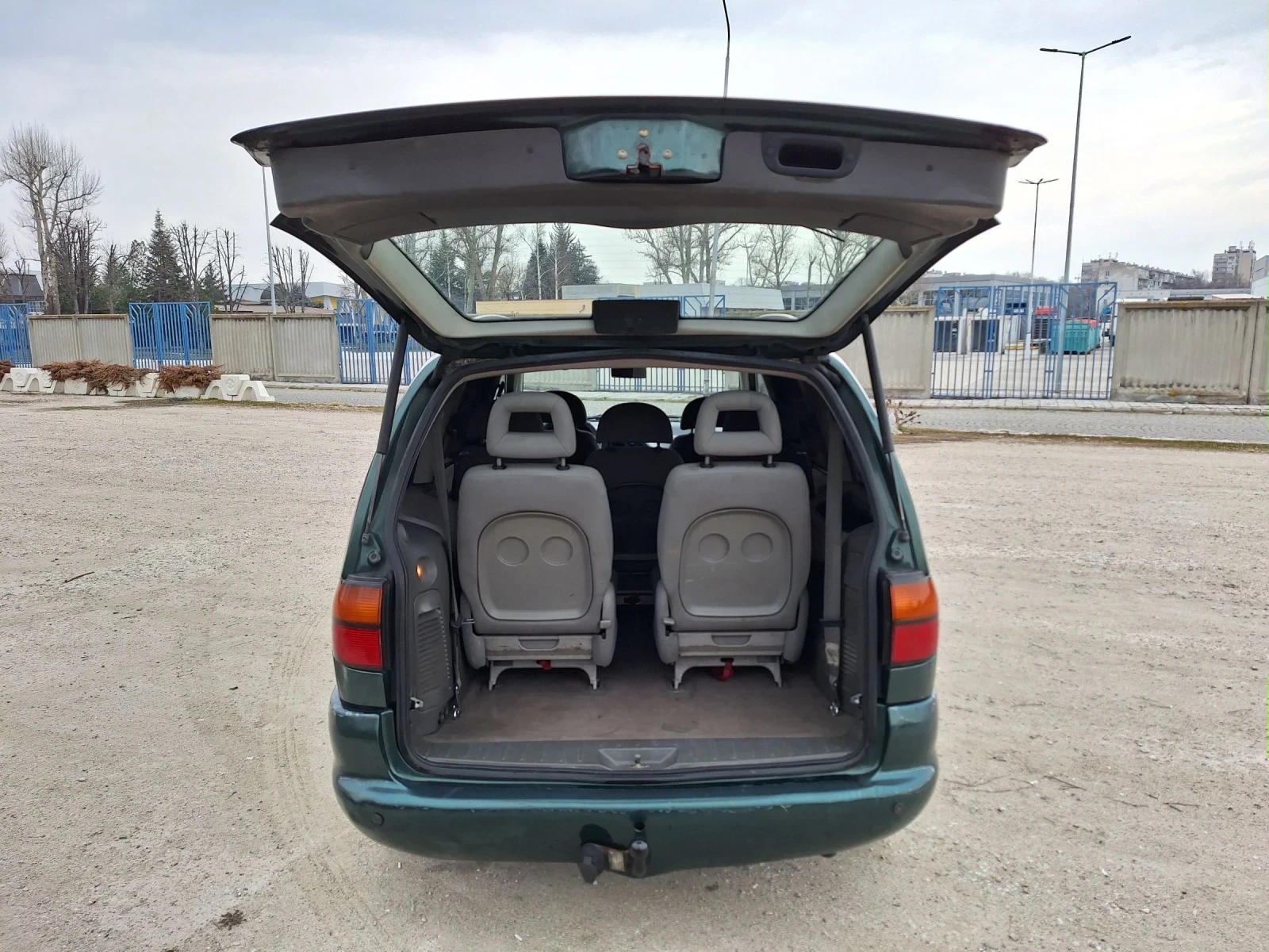 VW Sharan 1.9 tdi 6+ 1, снимка 5 - Автомобили и джипове - 53723212