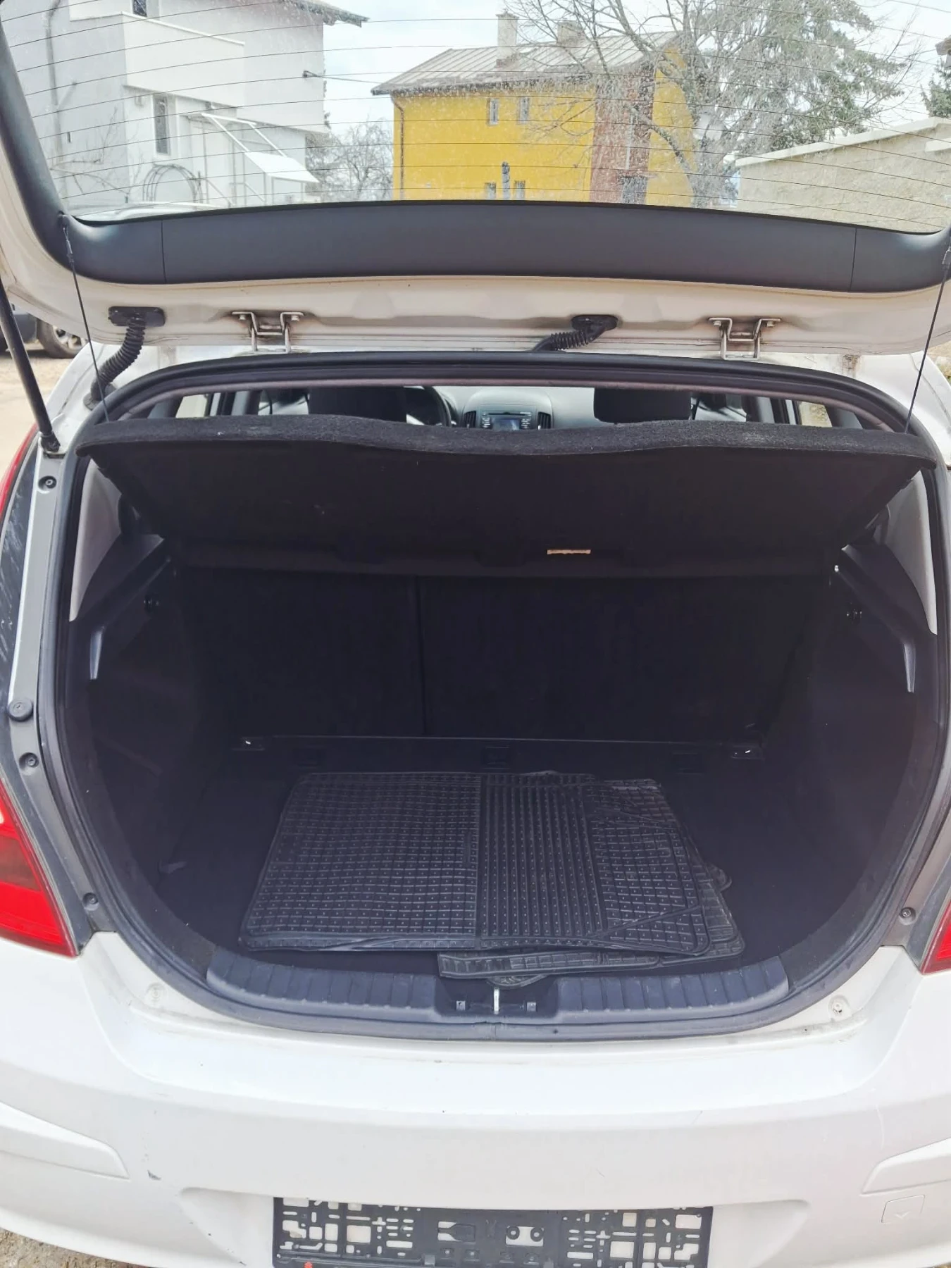 Hyundai I30 ФИФА едишън , снимка 10 - Автомобили и джипове - 53927862