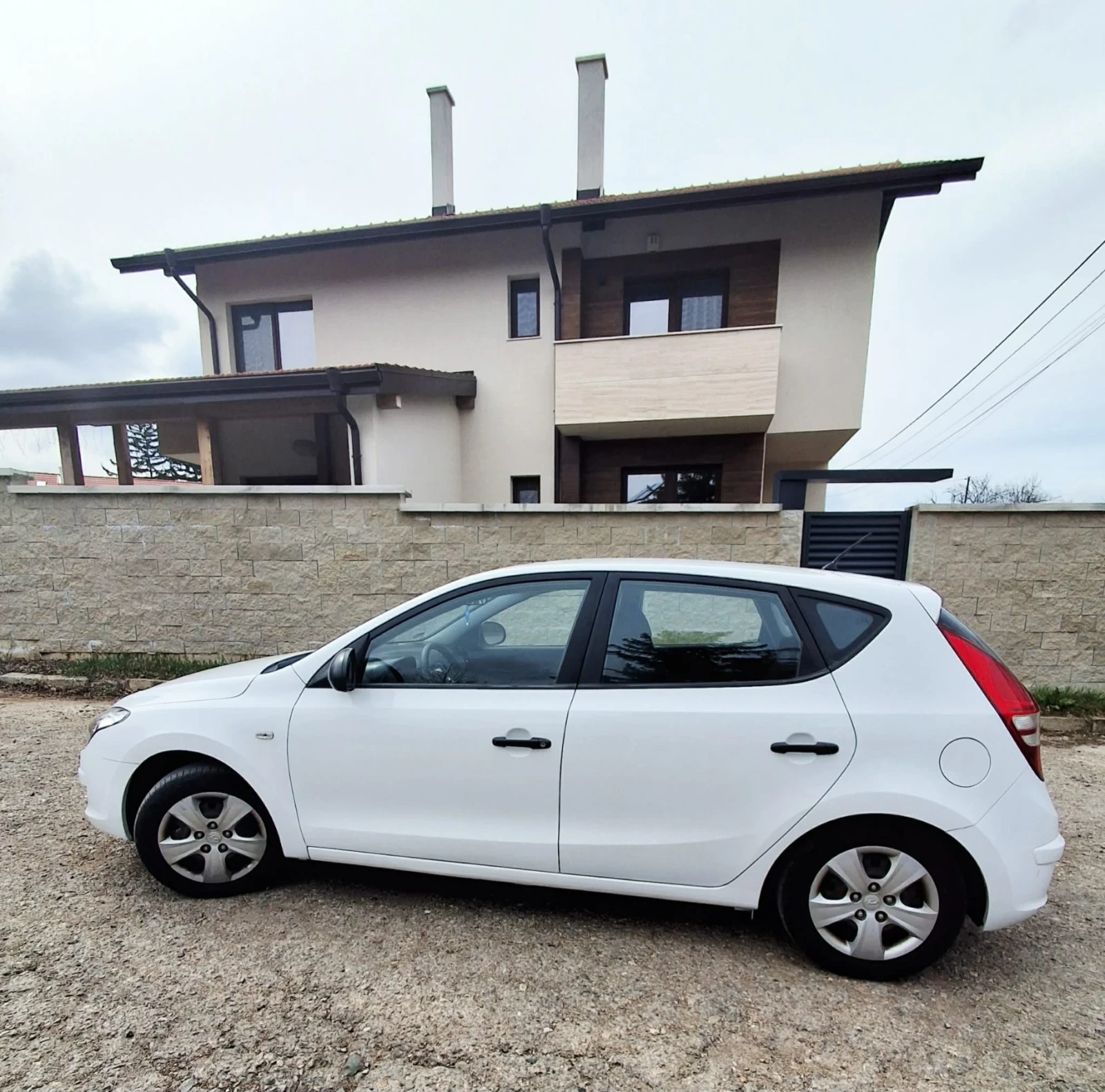 Hyundai I30 ФИФА едишън , снимка 3 - Автомобили и джипове - 53927862