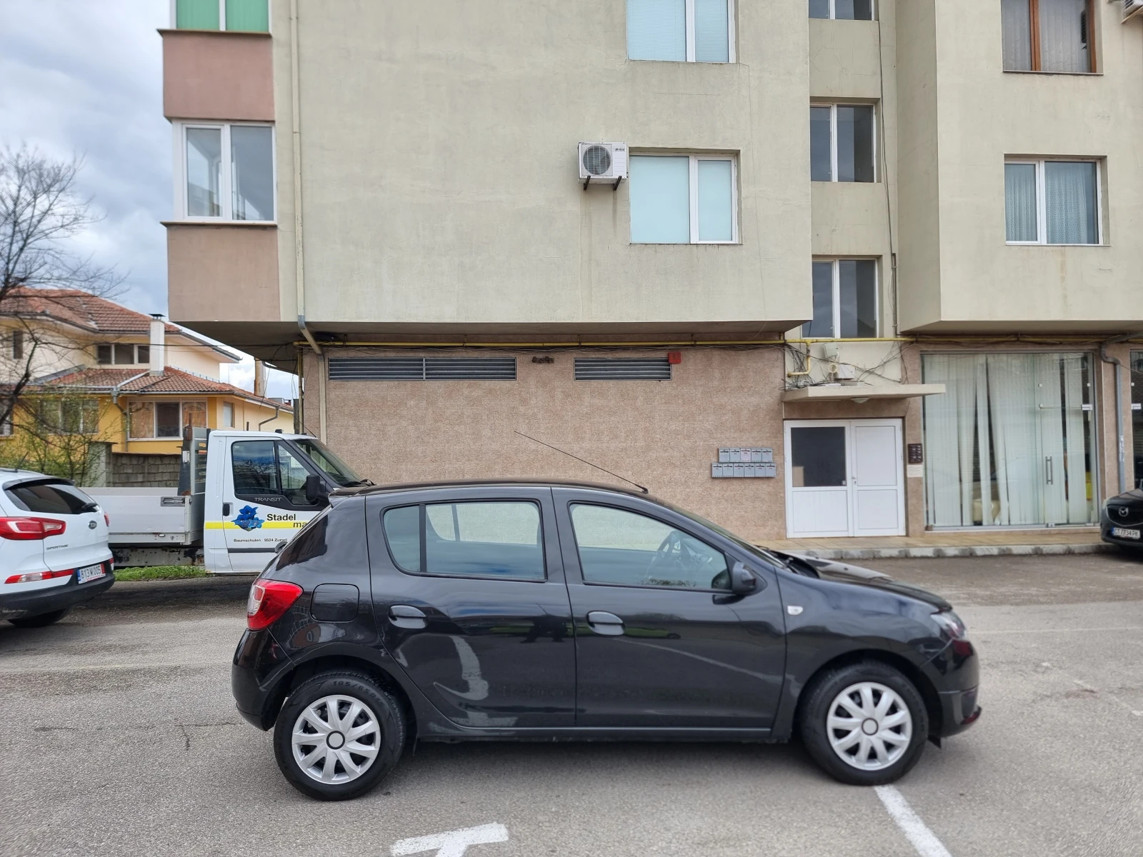 Dacia Sandero 1.2i * ГАЗ-БЕНЗИН* , снимка 4 - Автомобили и джипове - 54081177