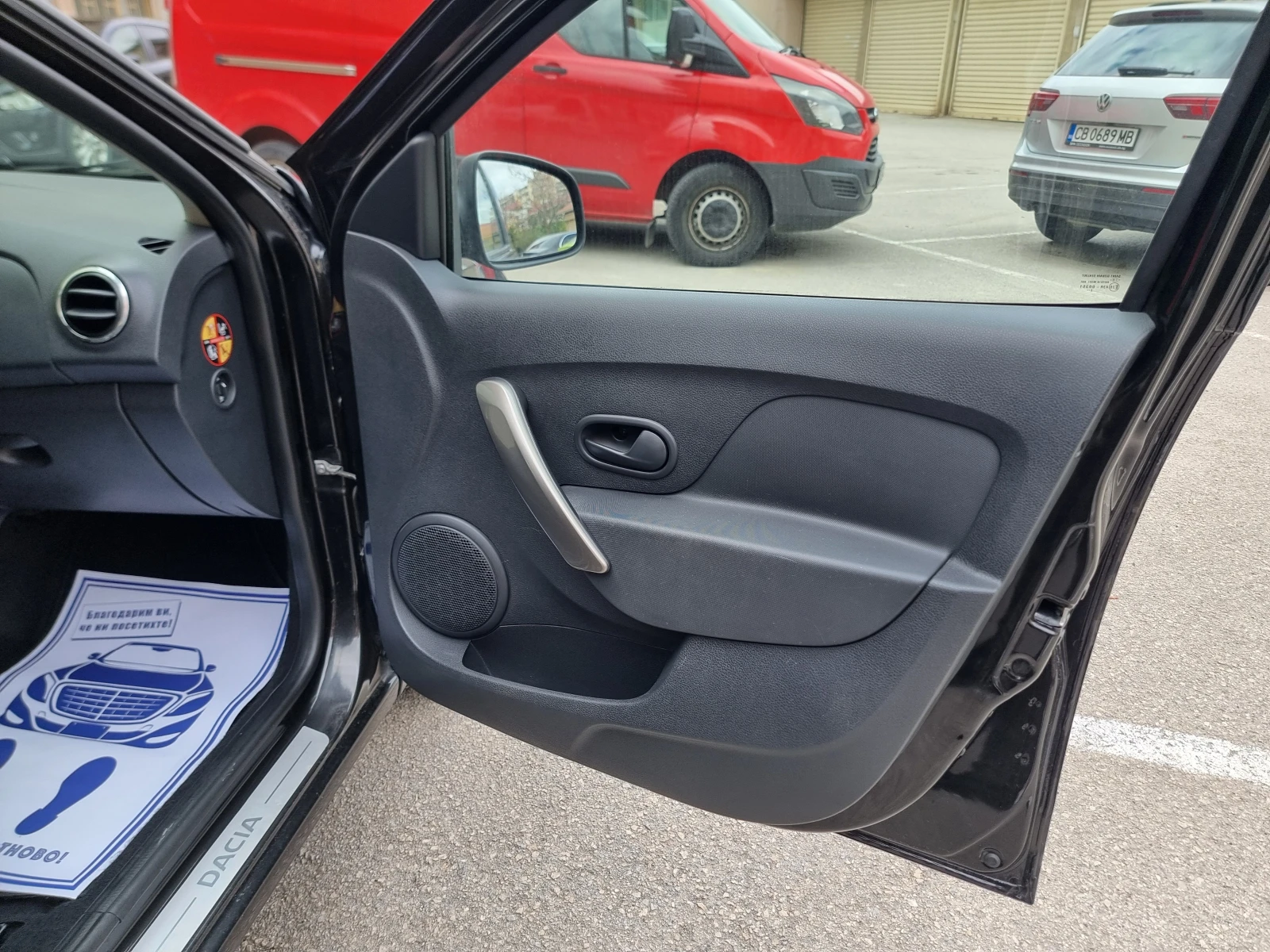 Dacia Sandero 1.2i * ГАЗ-БЕНЗИН* , снимка 14 - Автомобили и джипове - 54081177