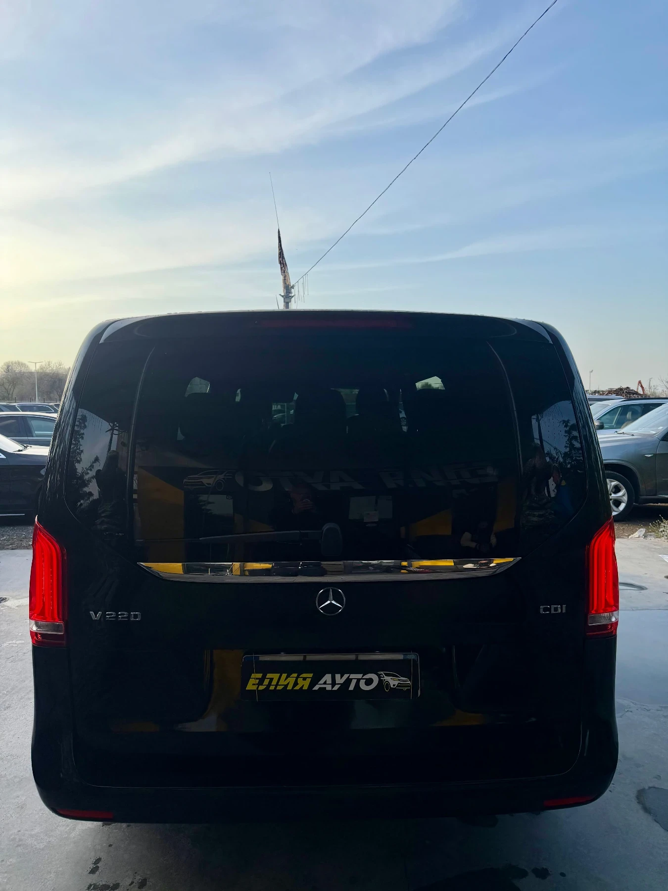 Mercedes-Benz V 300 2019! FACELIFT! LIZING!, снимка 8 - Автомобили и джипове - 54314414