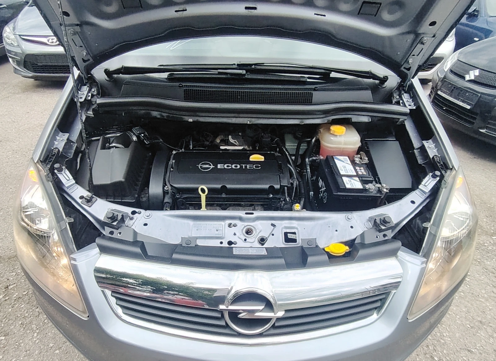 Opel Zafira 1.8i/6+ 1места, снимка 10 - Автомобили и джипове - 54637701